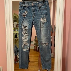 American Eagle Distressed Mom Jeans